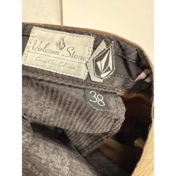 Volcom Stone Corpo Class Mens 38 Brown Chino Shorts Geometric AOP Flat Front - Picture 3 of 6